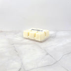 Tropical floral and coconut blend for a relaxing aromatic experience