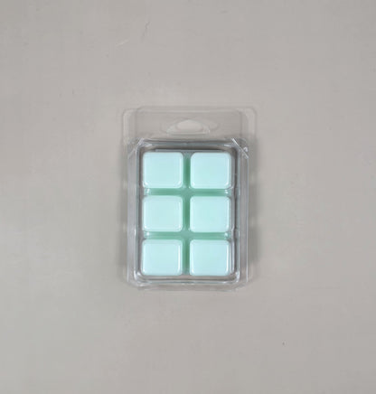 Ocean Breeze Soy Wax Melt cubes in hand-poured soy wax clamshell packaging
