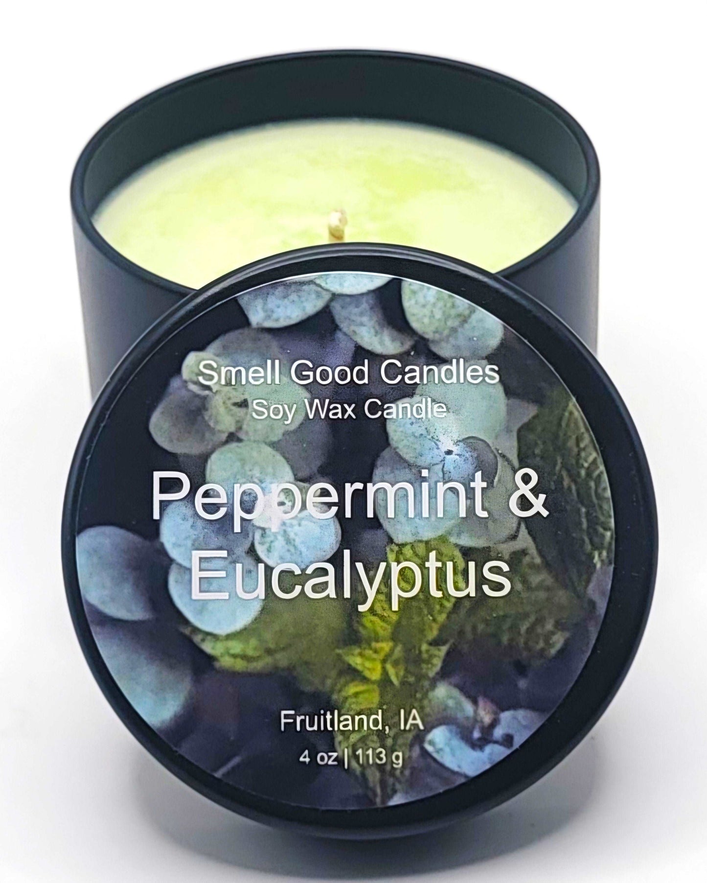 Hand-poured 4oz candle with fresh minty fragrance